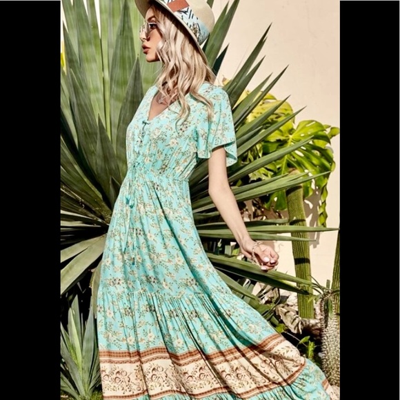 SOLD SOLD SOLD 🌸🛍🌸 Beautiful Boho long flowing dress - Picture 11 of 11